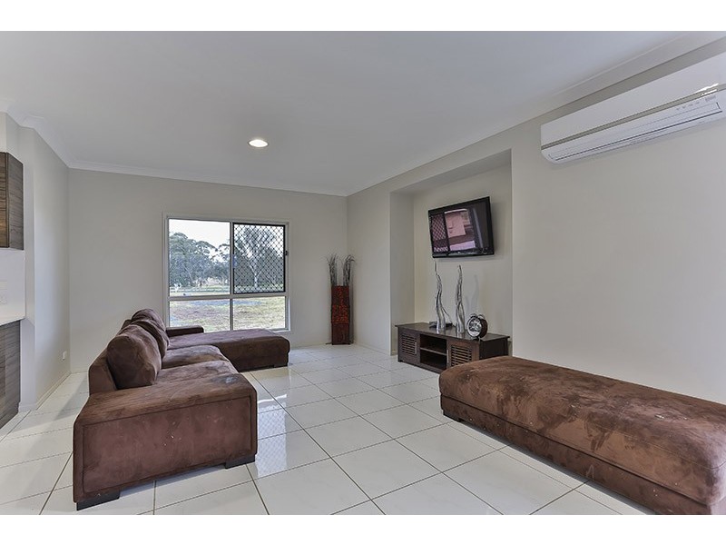 5 Frontier Court, Gowrie Junction QLD 4352