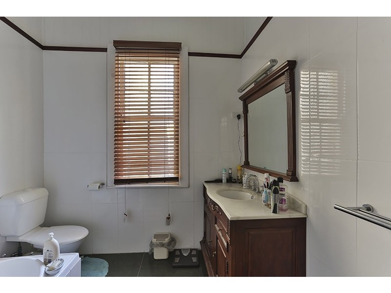 242 Hume Street, South Toowoomba QLD 4350