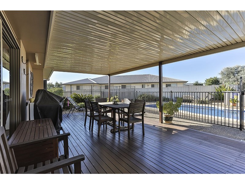 8 Marlowe Court, Westbrook QLD 4350