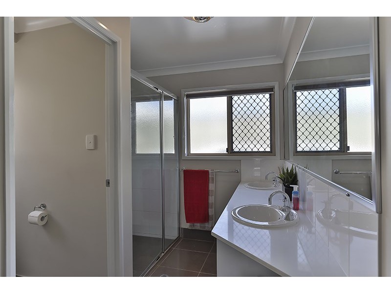 10 Devoran Street, Kleinton QLD 4352