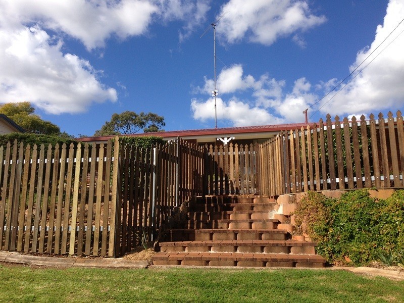 27 Blue Gum Drive, Glenvale QLD 4350