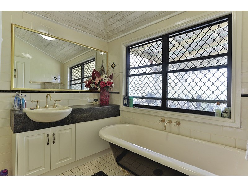 1280 Murphys Creek Road, Murphys Creek QLD 4352