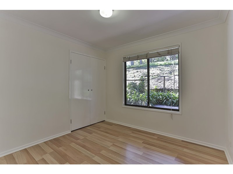 1 Roderic Court, Mount Lofty QLD 4350