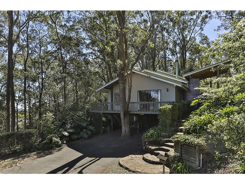 1 Roderic Court, Mount Lofty QLD 4350