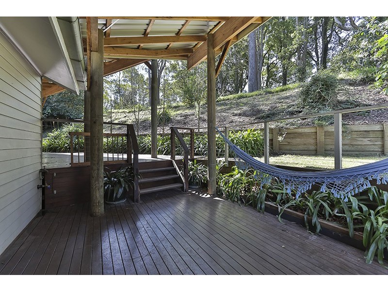 1 Roderic Court, Mount Lofty QLD 4350