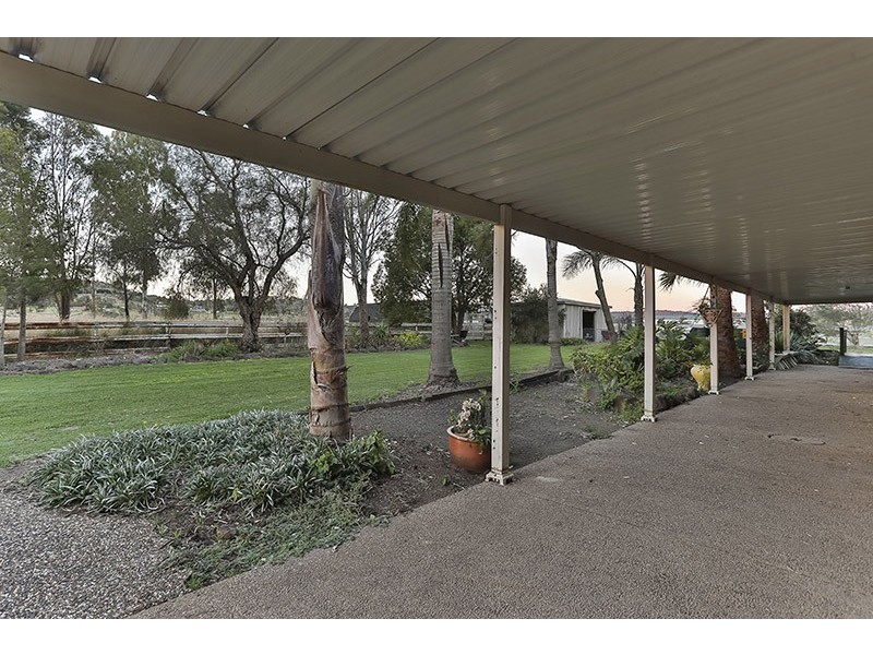 106 Paulsens Road, Gowrie Junction QLD 4352