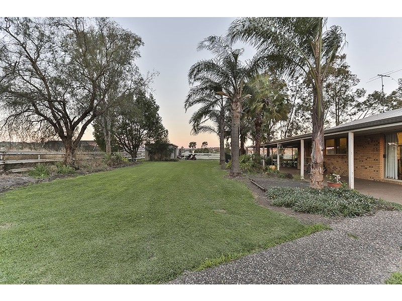 106 Paulsens Road, Gowrie Junction QLD 4352