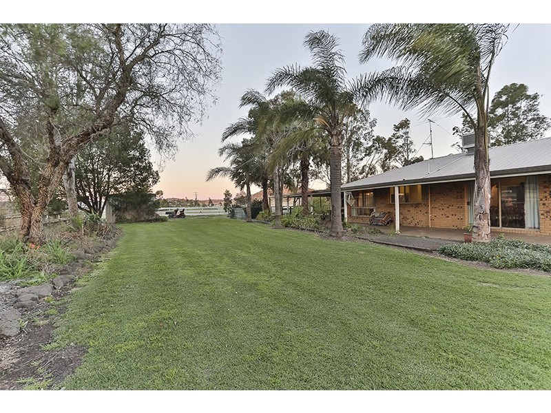 106 Paulsens Road, Gowrie Junction QLD 4352