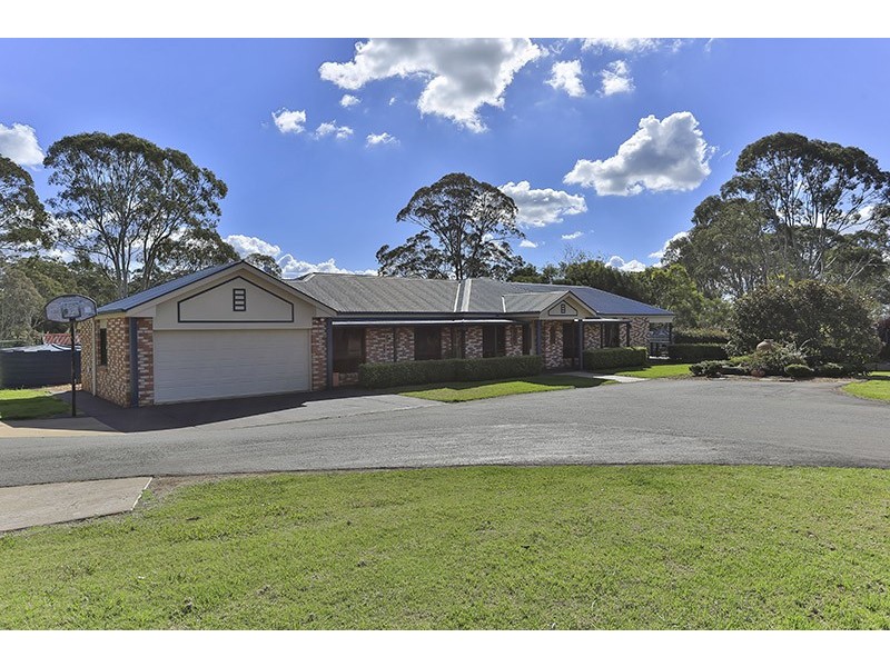 7 McEwan Road, Cabarlah QLD 4352