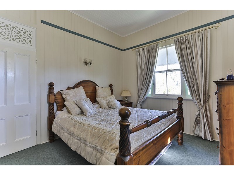 24-26 Mocatta Street, Goombungee QLD 4354