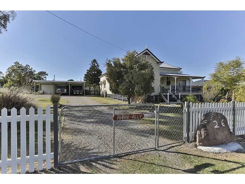 24-26 Mocatta Street, Goombungee QLD 4354