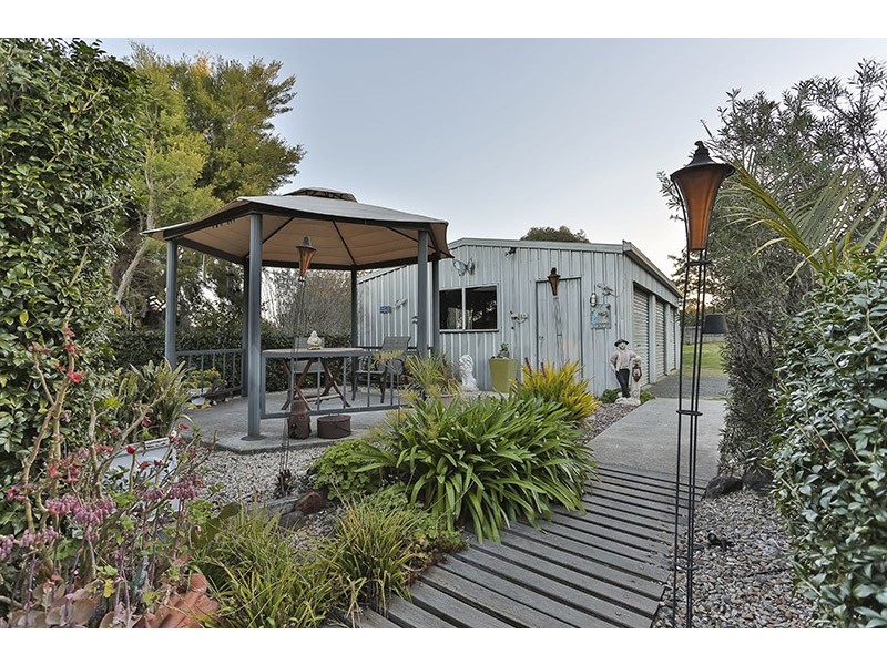 8 Crockers Road, Westbrook QLD 4350