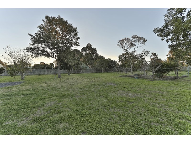 8 Crockers Road, Westbrook QLD 4350