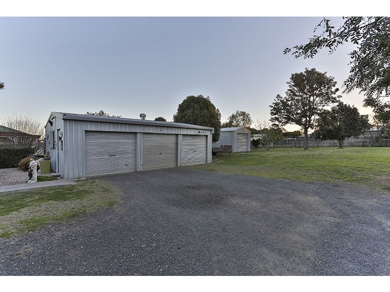 8 Crockers Road, Westbrook QLD 4350