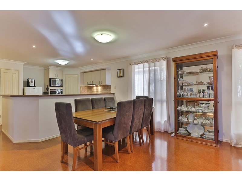 31 Swartz Street, Kearneys Spring QLD 4350