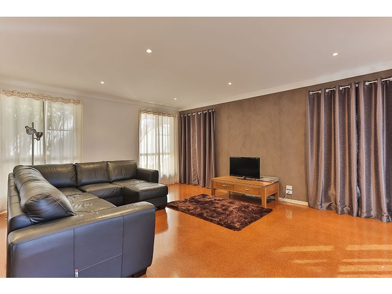 31 Swartz Street, Kearneys Spring QLD 4350