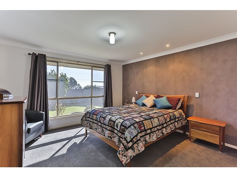 31 Swartz Street, Kearneys Spring QLD 4350