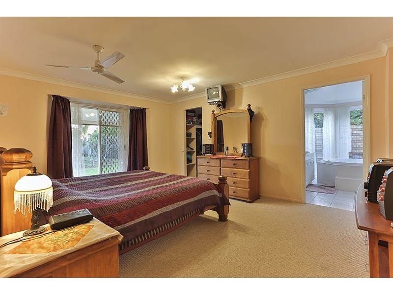 15 Bunya View Drive, Highfields QLD 4352