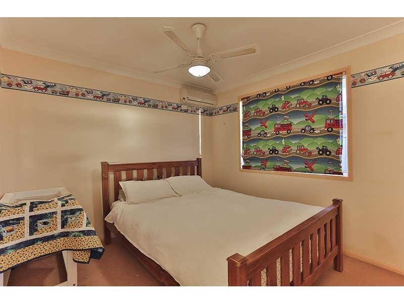 27 Shannon Court, Oakey QLD 4401