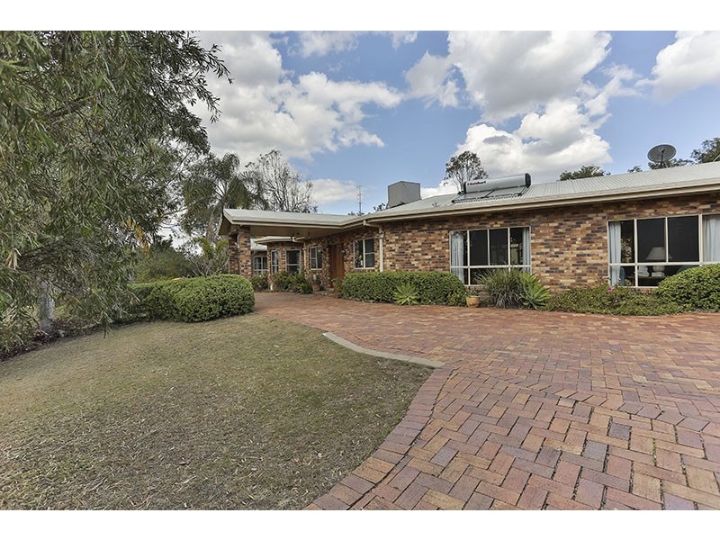 17 Wandin Road, Withcott QLD 4352