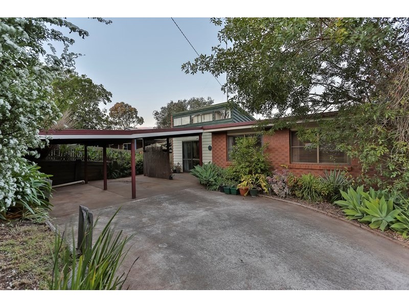 6 Mollison Court, Wilsonton QLD 4350