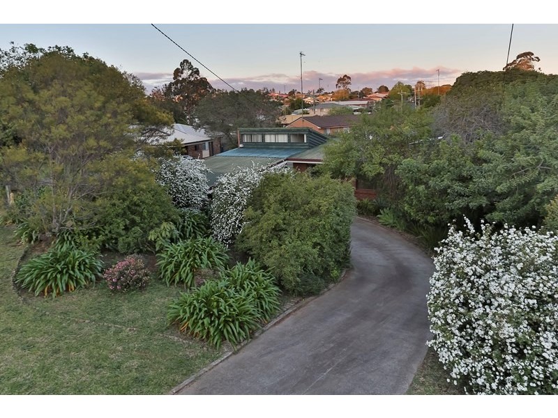 6 Mollison Court, Wilsonton QLD 4350