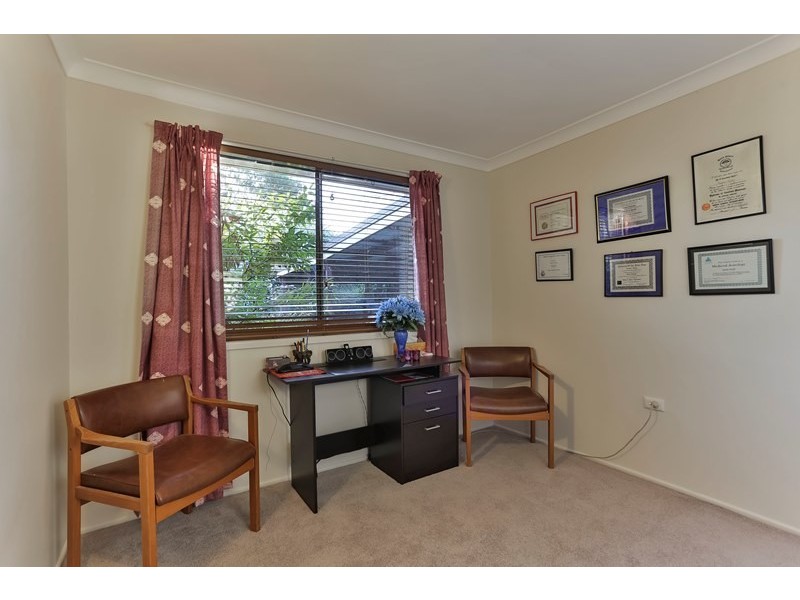6 Mollison Court, Wilsonton QLD 4350
