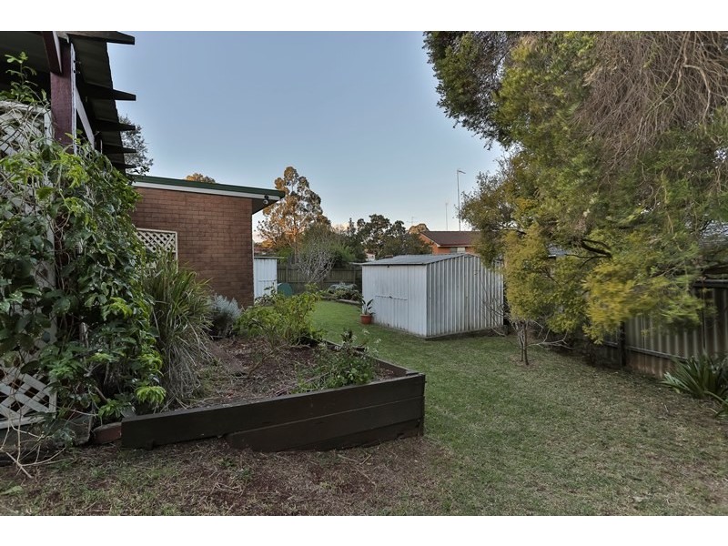 6 Mollison Court, Wilsonton QLD 4350