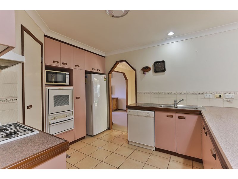 40 Bouganvillea Drive, Middle Ridge QLD 4350