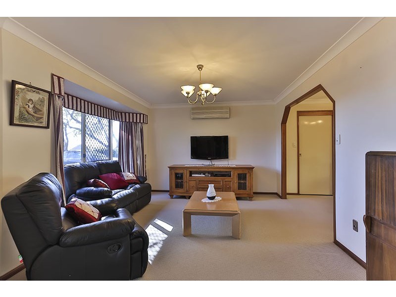 40 Bouganvillea Drive, Middle Ridge QLD 4350