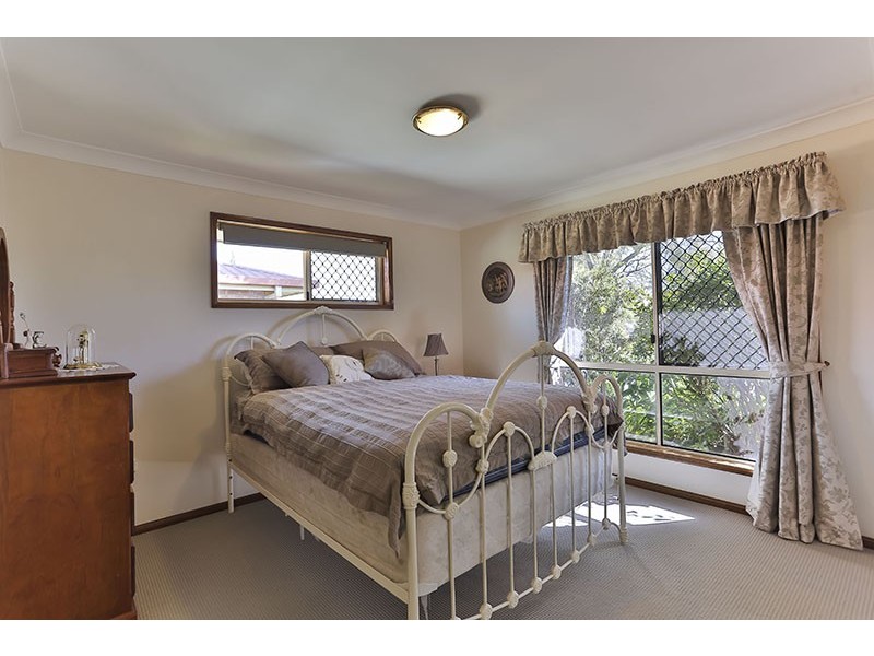 40 Bouganvillea Drive, Middle Ridge QLD 4350
