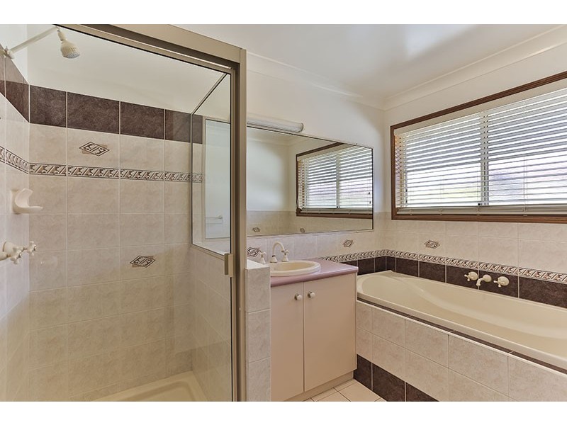 40 Bouganvillea Drive, Middle Ridge QLD 4350