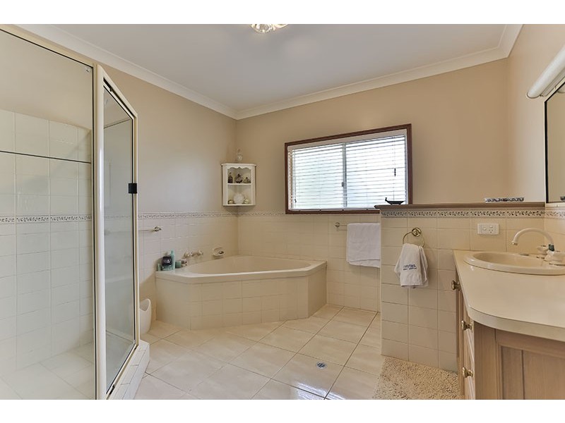 29 Cook Court, Highfields QLD 4352