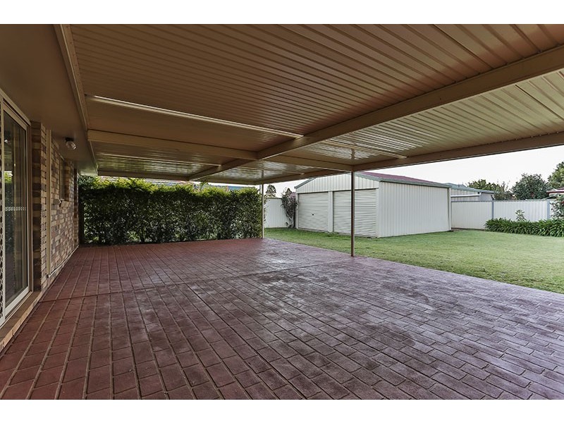 215 Nelson Street, Kearneys Spring QLD 4350