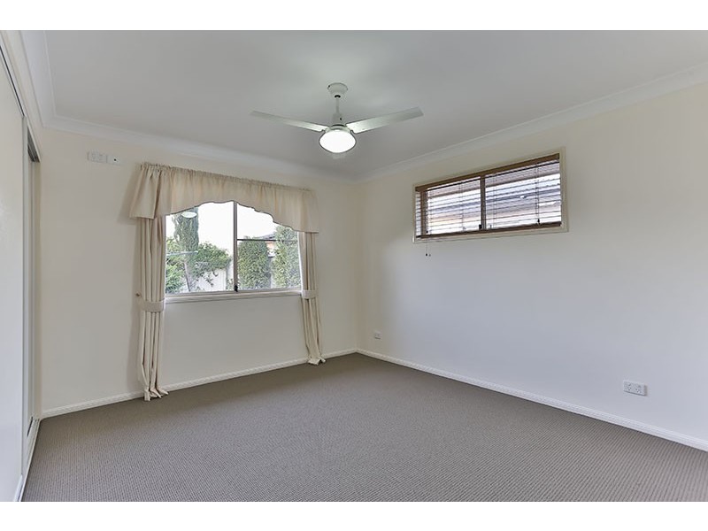 215 Nelson Street, Kearneys Spring QLD 4350
