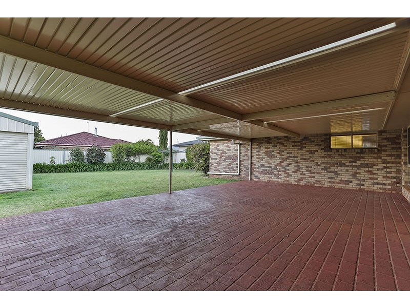 215 Nelson Street, Kearneys Spring QLD 4350