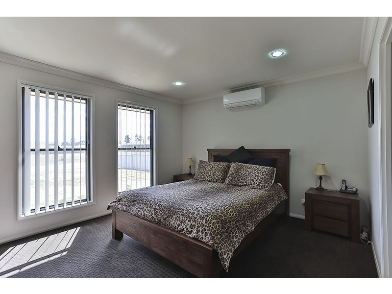 3 Coral Court, Cambooya QLD 4358