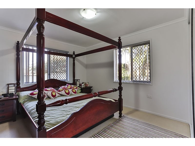 18 Canberra Street, Harristown QLD 4350