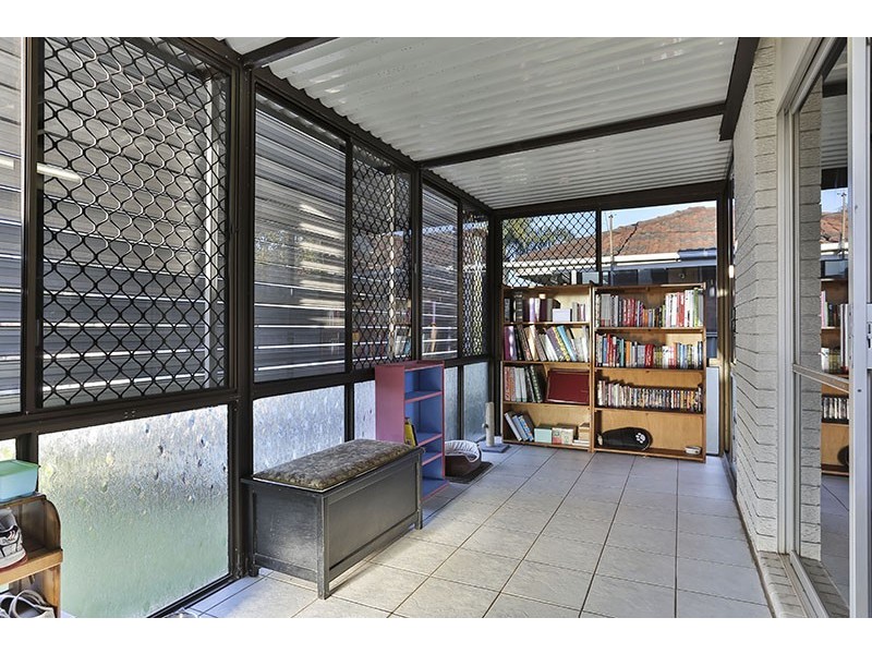 18 Canberra Street, Harristown QLD 4350