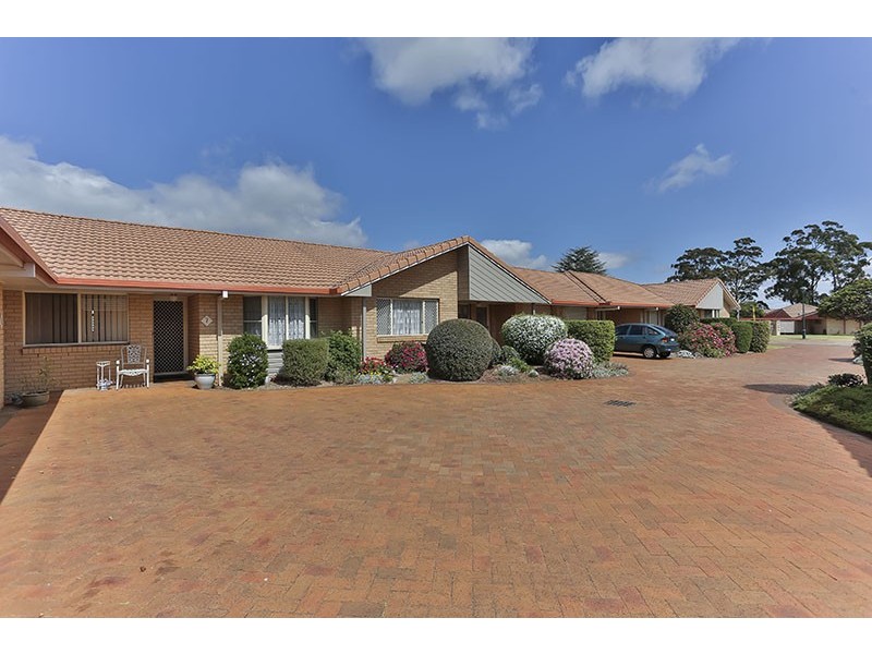 7/4-6 Glenfield Court, Middle Ridge QLD 4350