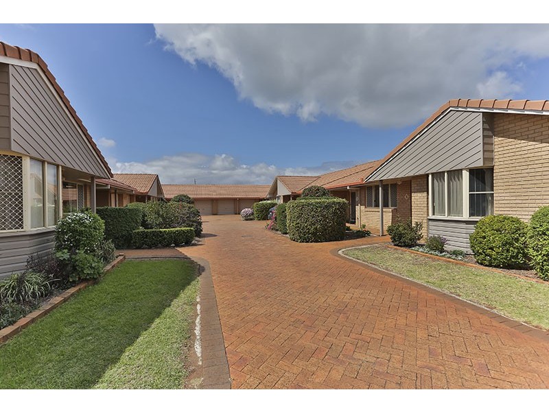 7/4-6 Glenfield Court, Middle Ridge QLD 4350