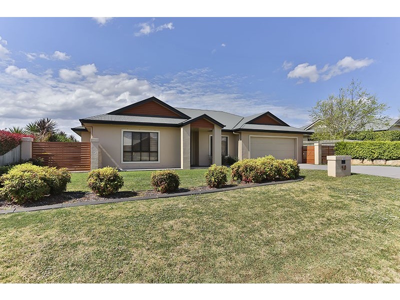 10 Garvan Court, Highfields QLD 4352
