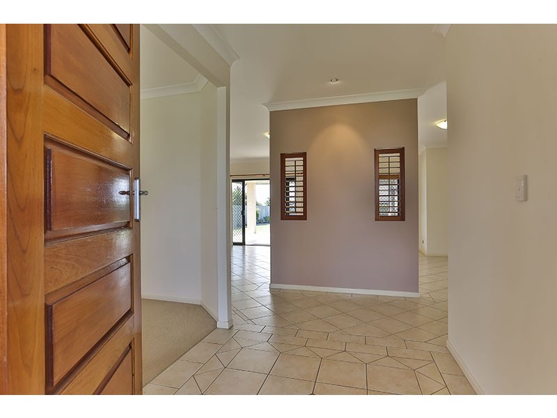 10 Garvan Court, Highfields QLD 4352