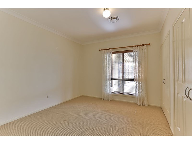 10 Garvan Court, Highfields QLD 4352