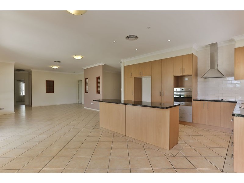 10 Garvan Court, Highfields QLD 4352