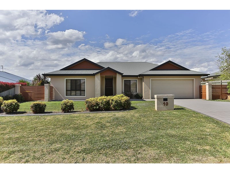 10 Garvan Court, Highfields QLD 4352
