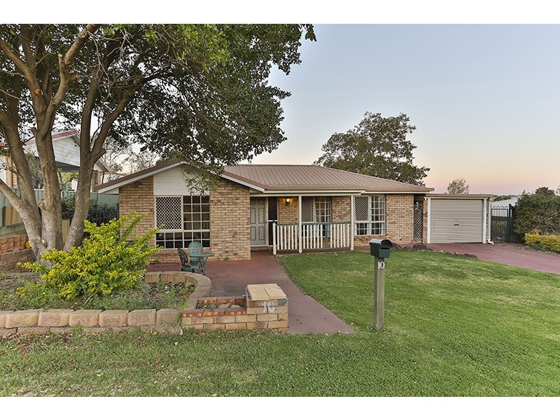 10 Moore Crescent, Wilsonton QLD 4350