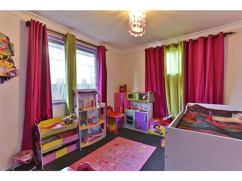 10 Moore Crescent, Wilsonton QLD 4350