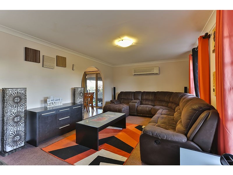 10 Moore Crescent, Wilsonton QLD 4350