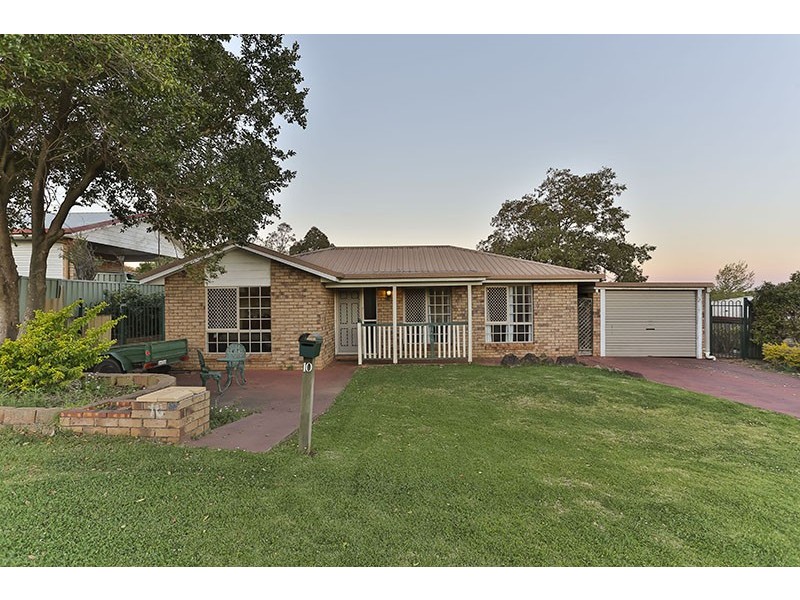 10 Moore Crescent, Wilsonton QLD 4350